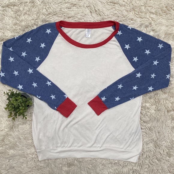 🎉HP🎉 Alternative Raglan Star Top 💗 Red White & Blue - Picture 3 of 12